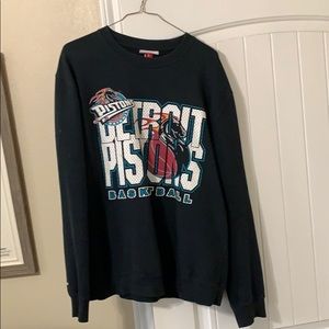 Men’s L Vintage Detroit Pistons Crewneck